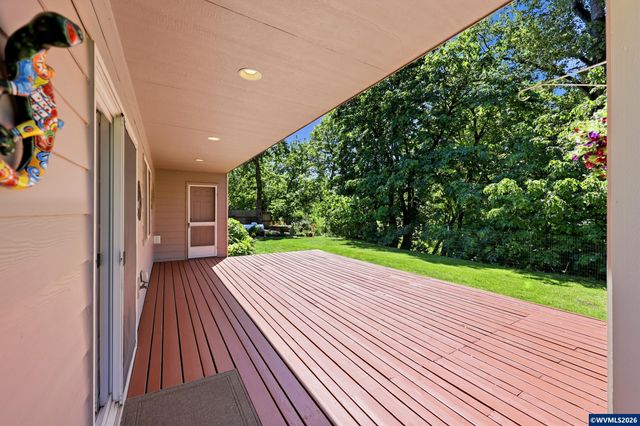 25757 SE Frog Pond Ln, Eagle Creek, OR 97022