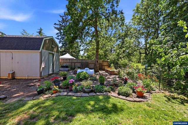 25757 SE Frog Pond Ln, Eagle Creek, OR 97022