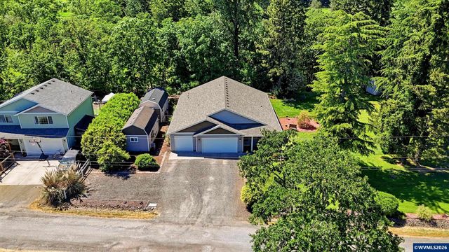 25757 SE Frog Pond Ln, Eagle Creek, OR 97022