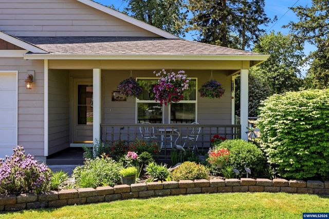 25757 SE Frog Pond Ln, Eagle Creek, OR 97022