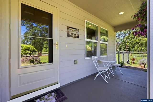 25757 SE Frog Pond Ln, Eagle Creek, OR 97022