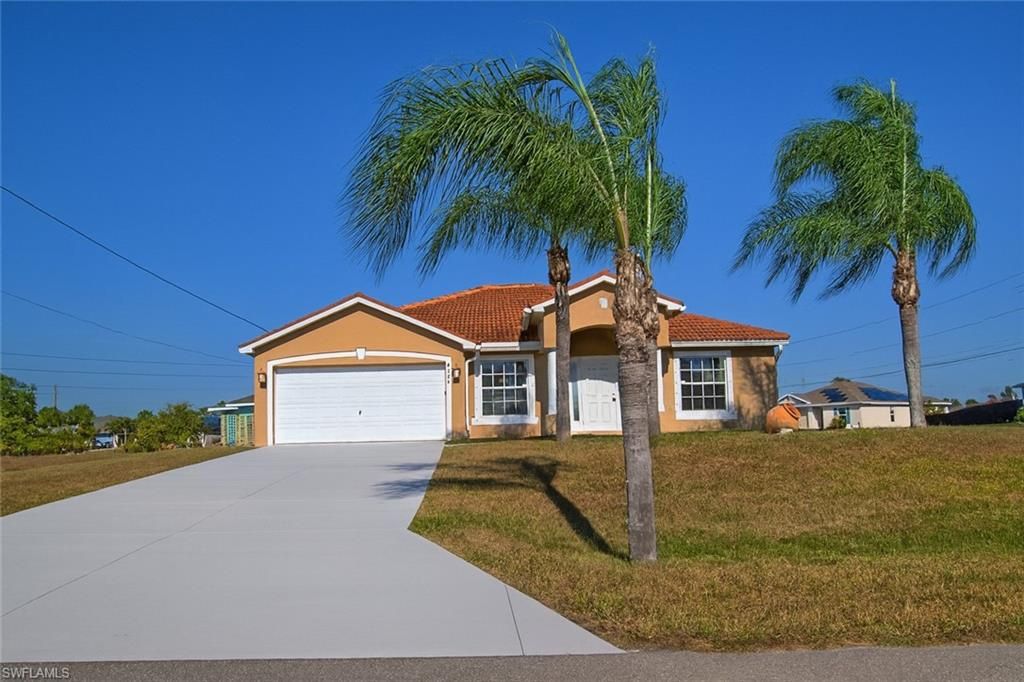 Image 1 of property listing at 4176 NE 8th PL, Cape Coral, FL 33909