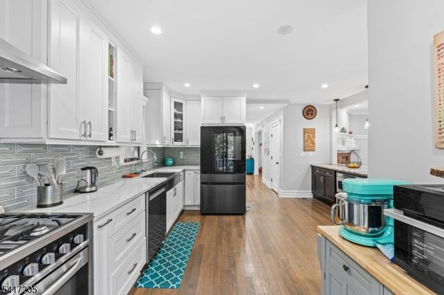 283 Orange Rd, Montclair Twp., NJ 07042