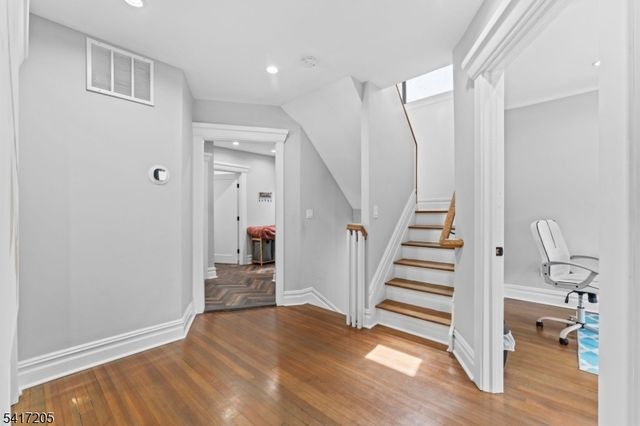 283 Orange Rd, Montclair Twp., NJ 07042