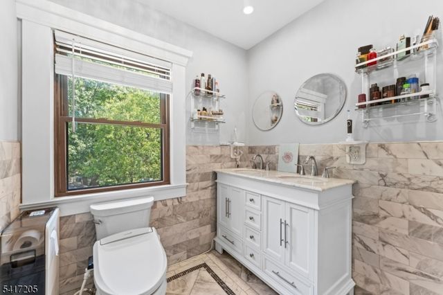 283 Orange Rd, Montclair Twp., NJ 07042