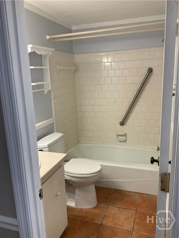 902 Penn Waller Road, Savannah, GA 31410