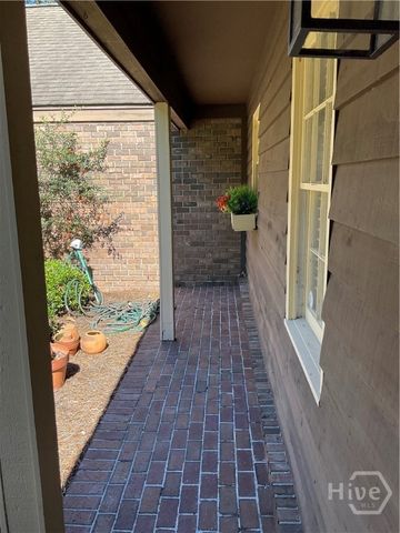 902 Penn Waller Road, Savannah, GA 31410