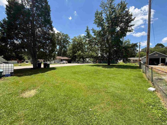 1202 N Third Street, Boonville, IN 47601