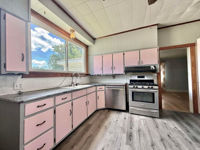 1202 N Third Street, Boonville, IN 47601