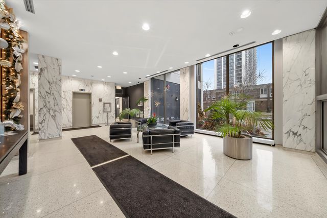 1460 N SANDBURG Terrace 705, Chicago, IL 60610