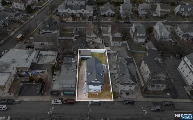 290 Queen Anne Road, Teaneck, NJ 07666