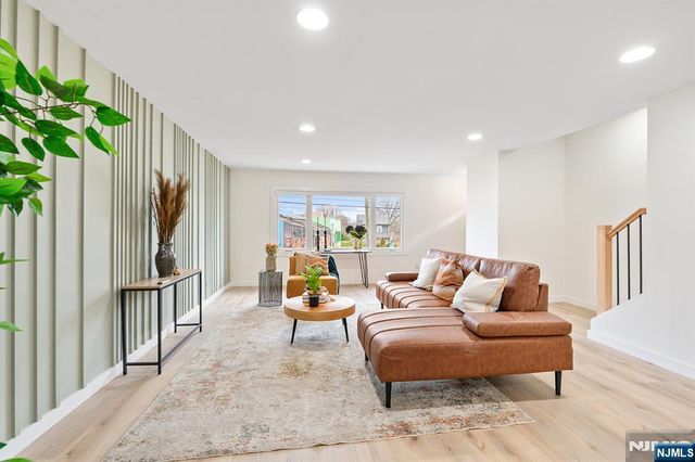 290 Queen Anne Road, Teaneck, NJ 07666