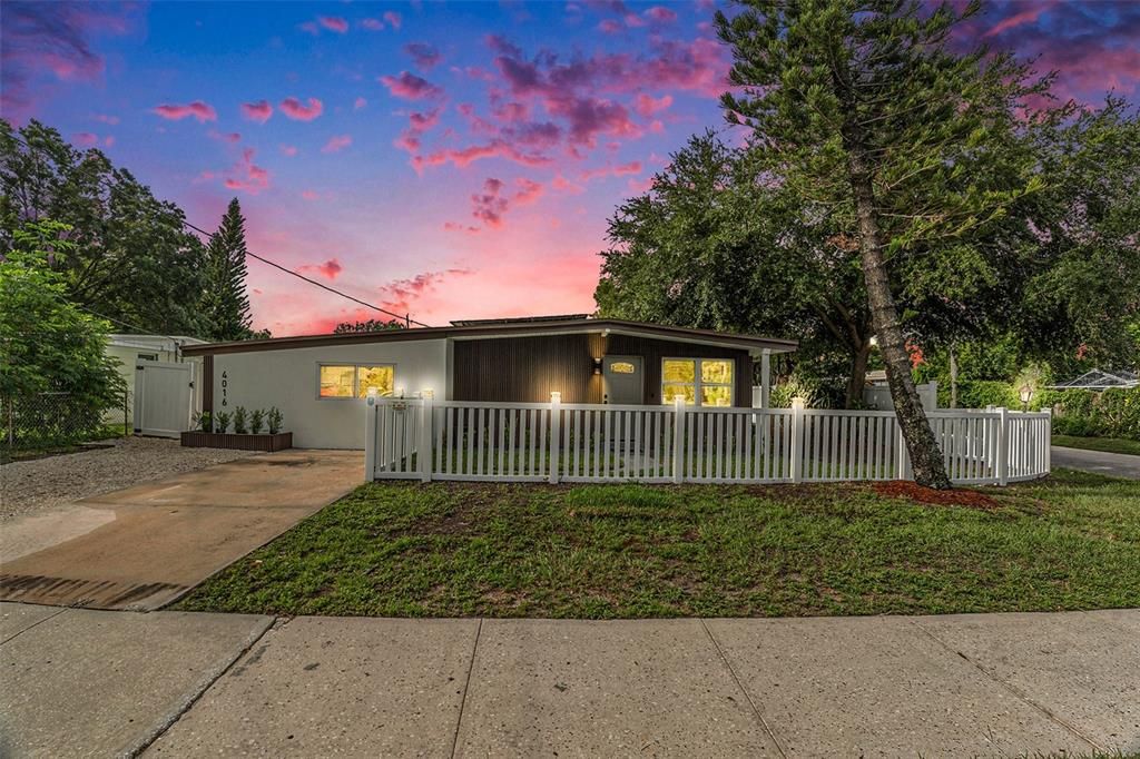 4016 W MANGO AVENUE, Tampa, FL 33616