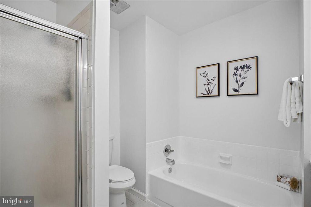 Image 23 of property listing at 4815 CLOISTER DR, Rockville, MD 20852