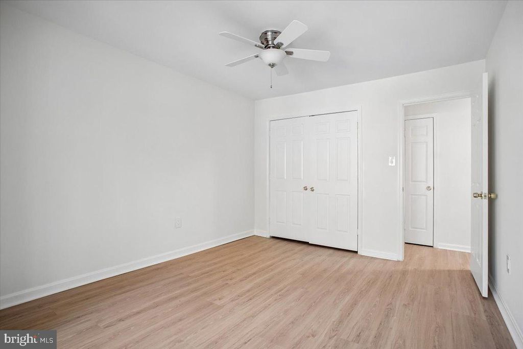 Image 25 of property listing at 4815 CLOISTER DR, Rockville, MD 20852