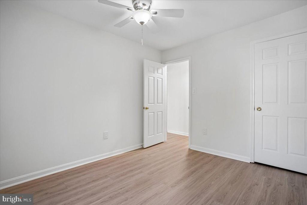 Image 27 of property listing at 4815 CLOISTER DR, Rockville, MD 20852