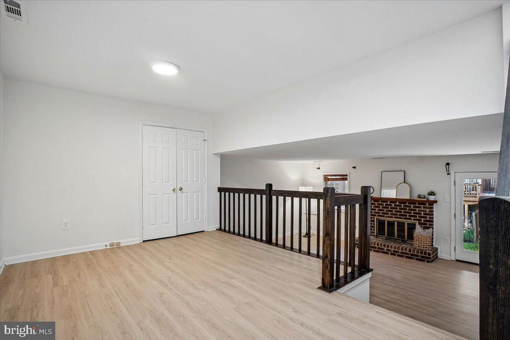 Image 32 of property listing at 4815 CLOISTER DR, Rockville, MD 20852