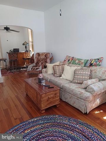 26 S CHESTNUT ST, Boyertown, PA 19512