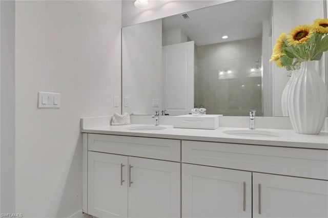 12973 Pembroke DR, Naples, FL 34105