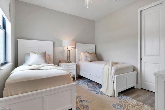 12973 Pembroke DR, Naples, FL 34105