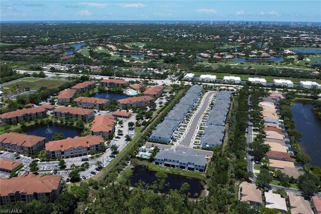12973 Pembroke DR, Naples, FL 34105