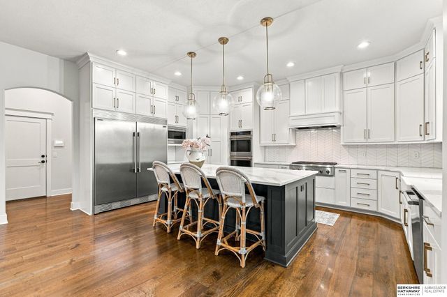 2393 S 218th Avenue, Elkhorn, NE 68022