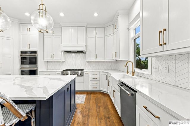 2393 S 218th Avenue, Elkhorn, NE 68022
