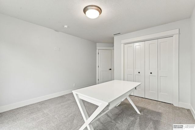 2393 S 218th Avenue, Elkhorn, NE 68022
