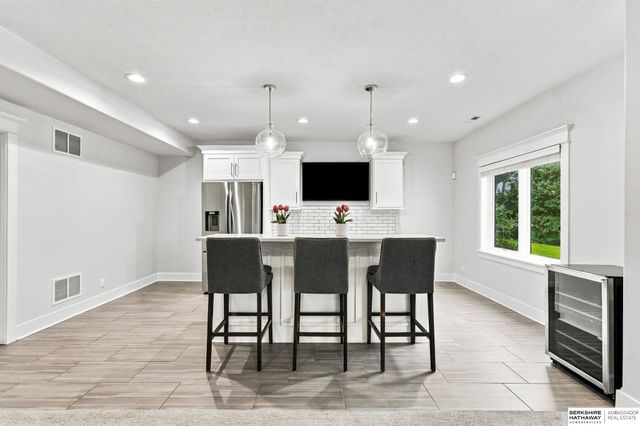 2393 S 218th Avenue, Elkhorn, NE 68022