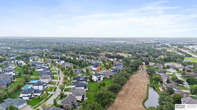 2393 S 218th Avenue, Elkhorn, NE 68022