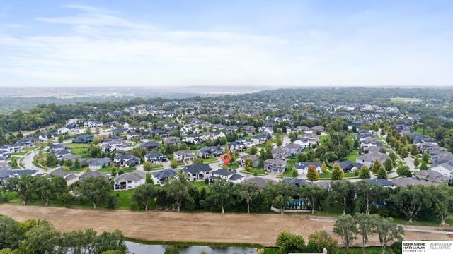 2393 S 218th Avenue, Elkhorn, NE 68022