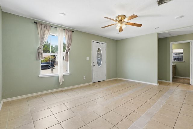 3104 Avenue L, Fort Worth, TX 76105