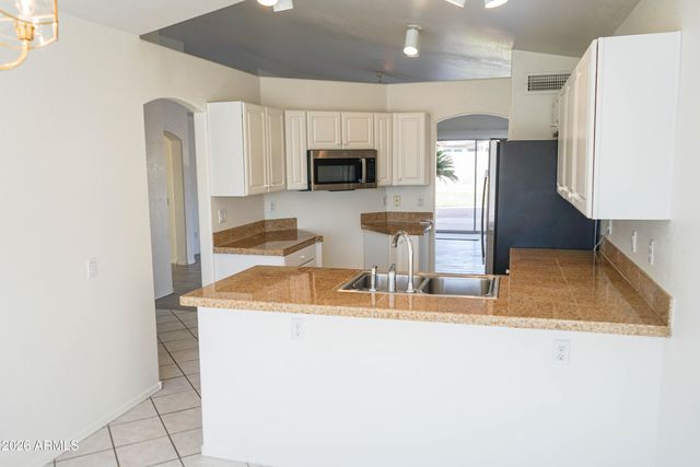 778 E PARK Avenue, Chandler, AZ 85225