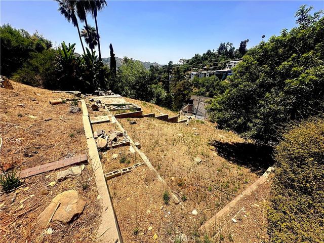 364 Crane Blvd. Boulevard, Los Angeles, CA 90065