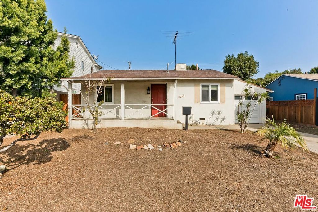 3030 Midvale Avenue, Los Angeles, CA 90034