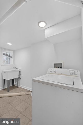 4845 D ST, Philadelphia, PA 19120