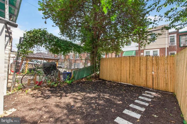 4845 D ST, Philadelphia, PA 19120