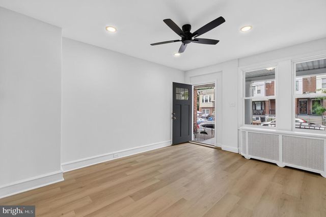4845 D ST, Philadelphia, PA 19120