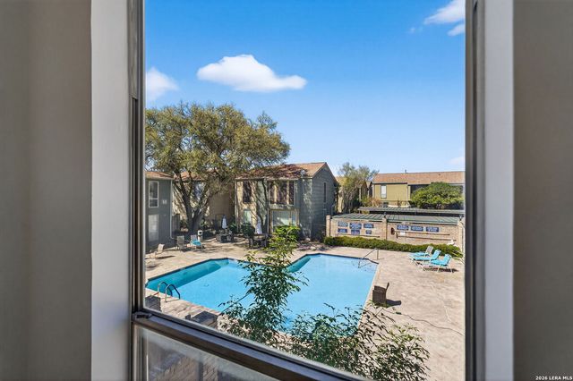 3678 Hidden Dr Apt 1401, San Antonio, TX 78217