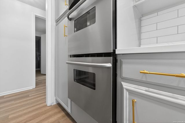 3678 Hidden Dr Apt 1401, San Antonio, TX 78217