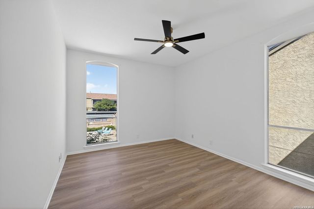 3678 Hidden Dr Apt 1401, San Antonio, TX 78217