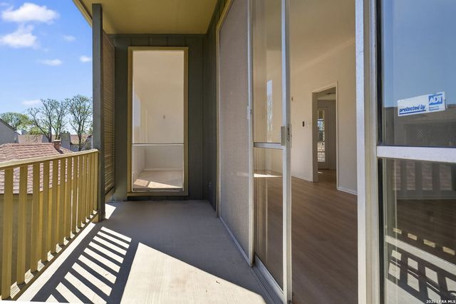 3678 Hidden Dr Apt 1401, San Antonio, TX 78217