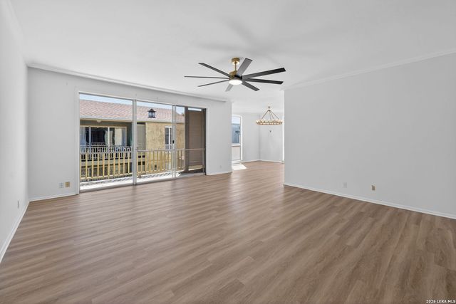 3678 Hidden Dr Apt 1401, San Antonio, TX 78217