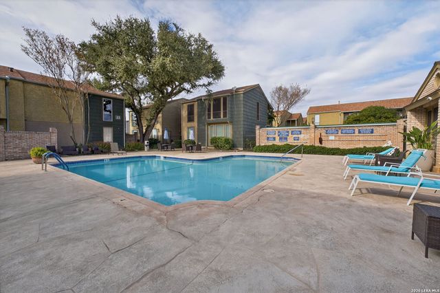 3678 Hidden Dr Apt 1401, San Antonio, TX 78217