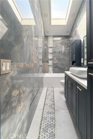 2906 W Ravenswood, Anaheim, CA 92804