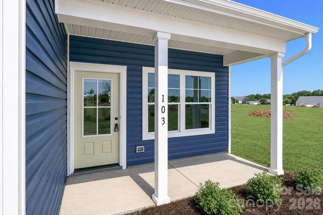 103 SIXTH Avenue SE, Hildebran, NC 28602