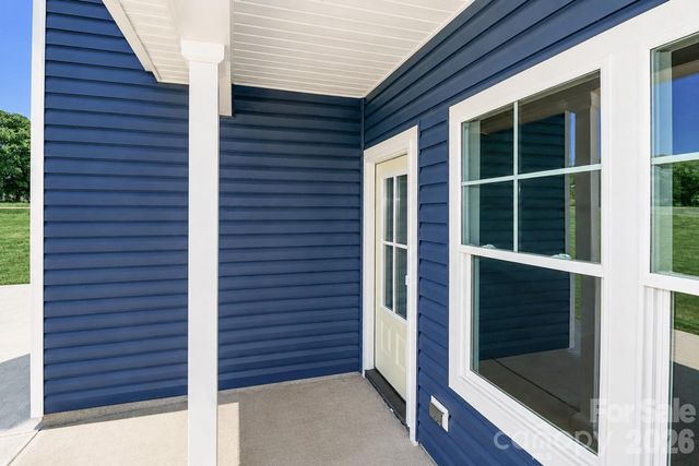 103 SIXTH Avenue SE, Hildebran, NC 28602