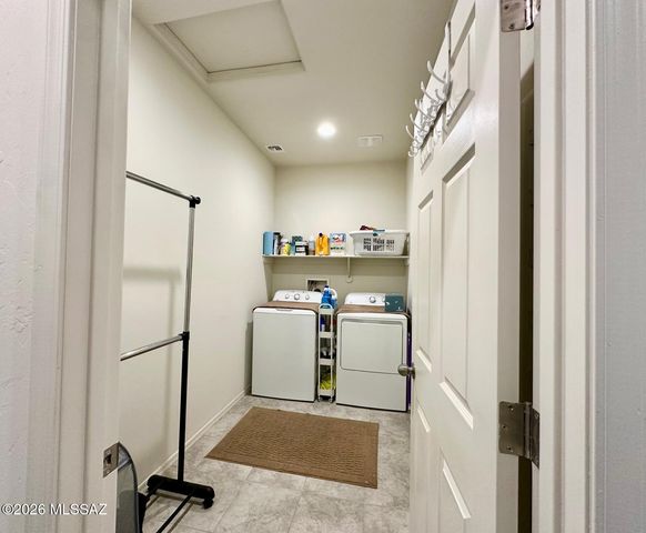 879 W Calle El Acuario, Sahuarita, AZ 85629