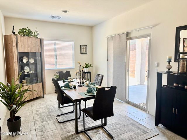879 W Calle El Acuario, Sahuarita, AZ 85629