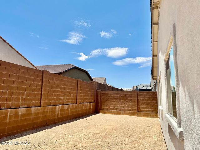 879 W Calle El Acuario, Sahuarita, AZ 85629